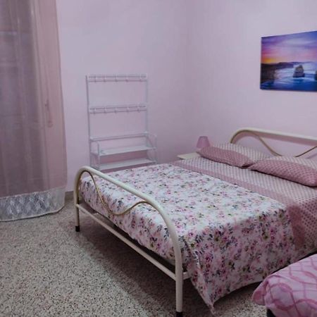 D&M21 Bed & Breakfast เนเปิลส์ ภายนอก รูปภาพ
