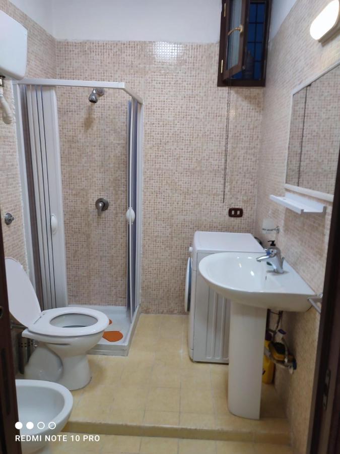 D&M21 Bed & Breakfast เนเปิลส์ ภายนอก รูปภาพ