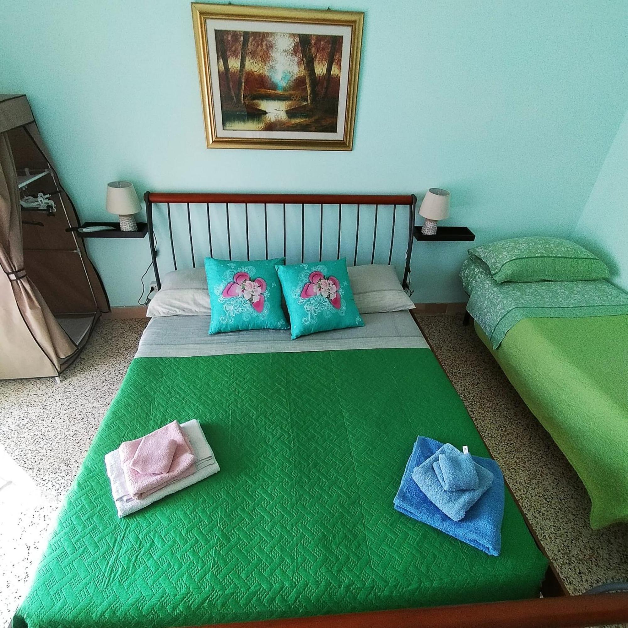 D&M21 Bed & Breakfast เนเปิลส์ ภายนอก รูปภาพ